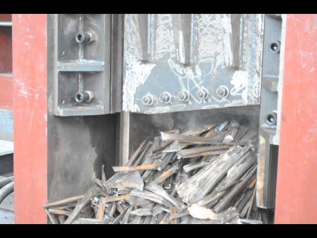 Channel Steel Shear Baler Machine For Scrap Metal Cutting 400 Ton Cutting Force